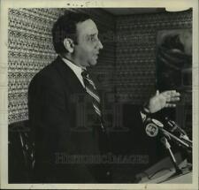 1976 Press Photo Joseph Martino holds press conference in Albany, New York picture