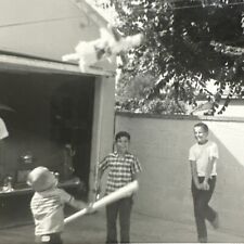 VINTAGE PHOTO 1960s Kids Party piñata hitting bat ORIGINAL SNAPSHOT picture