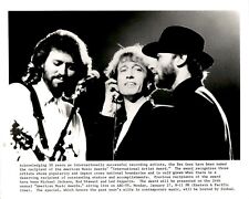 LD332 Orig Photo THE BEE GEES American Music Award INTERNATIONAL ARTIST AWARD picture
