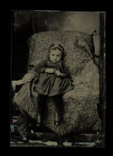 hidden mother / creepy disembodied reaching hand 1800s tintype photo picture