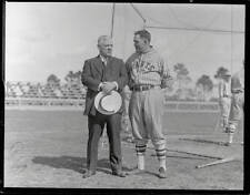 John McGraw manager talking Rogers Hornsby new captain New Yor- 1920 Old Photo picture