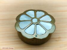 Tiny Mother of Pearl Vintage Pill/Trinket/Snuff Box -cor picture
