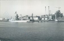Cyprus MV Tarpon Santiago at silvertown 1993 ship photo docked with tugs picture