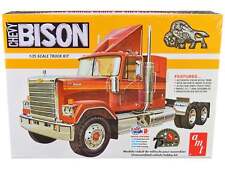 Skill 3 Model Kit Chevrolet Bison Truck Tractor 1/25 Scale Model picture