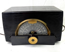 1950 General Electric Model 408 7 Tube FM UHF Broadcast Radio Bakelite Brown USA picture
