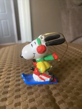 Christmas Tree Ornament Peanuts Skiing Snoopy Plastic Decor Hanging Ornament picture