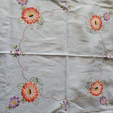 VTG 4 Irish Linen Tea/Lunch Napkins with Embroidered Flowers & Matching T-Cloth  picture