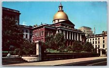 Postcard The State House On Historic Beacon Hill, Boston Massachusetts Unposted picture