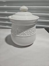 Vintage Pfaltzgraff Cookie Jar Hearth Bake & Serve Stoneware White Embossed NOS picture