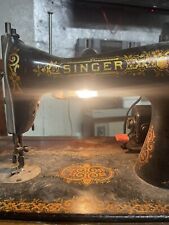 1914 Singer Model G Series Sewing Machine picture