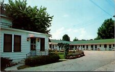 Postcard The Colonial Motel 1493 Main Street in Paris, Kentucky picture