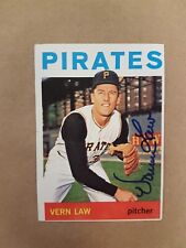 Vern Law topps 472 Autograph Photo SPORTS signed Baseball card MLB picture