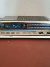 Vintage GE General Electric FM/AM Dual Alarm Digital Clock Radio Model 7-4663A picture