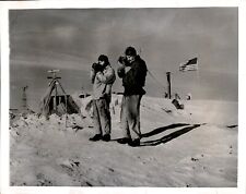 LD316 '44 Original Photo BYRD EXPEDITION EXPERIENCE SERVED HIM WELL Paul A Siple picture