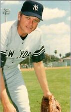 Postcard Baseball Joe Niekro New York Yankee picture