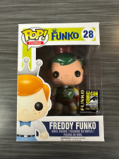Funko POP Freddy Funko as Boba Fett (2014 SDCC)(196 PCS)(Damaged Box) #28 picture
