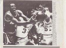 Kings' Sam Lacey battles for the rebound with Lakers K.Abdul-Jabbar-Press Photo picture