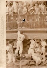 LG34 '70 Wire Photo IT'S GONE ORIOLES DON BUFORD LEAP PETE ROSE HR WORLD SERIES picture