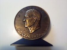 Vtg 1976 United States Bicentennial Commemorative Coin Bank Eisenhower Dollar picture