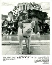 BABE: PIG IN THE CITY Original 8x10 Press Photo picture