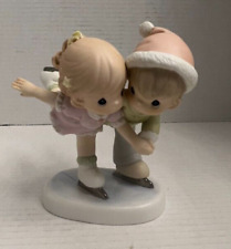 Enesco Precious Moments 539988 Figurine Sharing Our Winter Wonderland 1999 skate picture