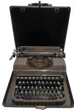 Vintage UNDERWOOD Universal Typewriter in Case picture