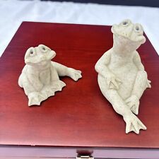 Frog Figurines Quarry Critters Freddie And Frita Second Nature Design picture