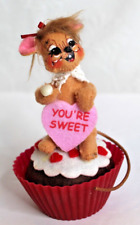 Annalee Doll Valentine’s Day Mouse You’re Sweet Gift Cupcake Home Decor 2011 picture