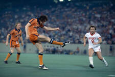 Trevor Francis scores the winning goal for Detroit Express in their- Old Photo picture