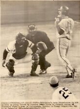 LG34 1971 Wire Photo IT HURTS ORIOLES ANDY ETCHEBARREN HIT PIRATES WORLD SERIES picture