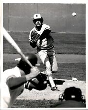 LG981 1976 Original Russ Reed Photo KEN HOLTZMAN BALTIMORE ORIOLES PITCHER MLB picture
