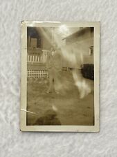 Spirit Photo Ghost Spiritualism Surreal Photography Creepy photo Man in Suit picture