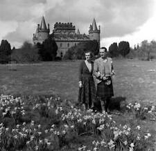 11th Duke of Argyll and Margaret Campbell Duchess of Argyll 1950s Old Photo 1 picture