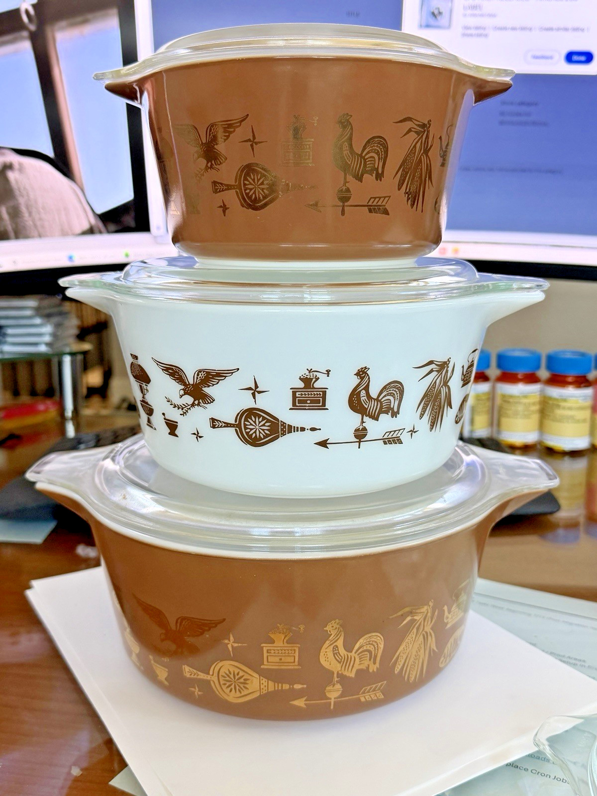 Vintage 1960s Pyrex Early American 7 Piece Casserole w/Extra Lid Vintage 1960s Pyrex Early American 7 Piece Casserole w/Extra Lid