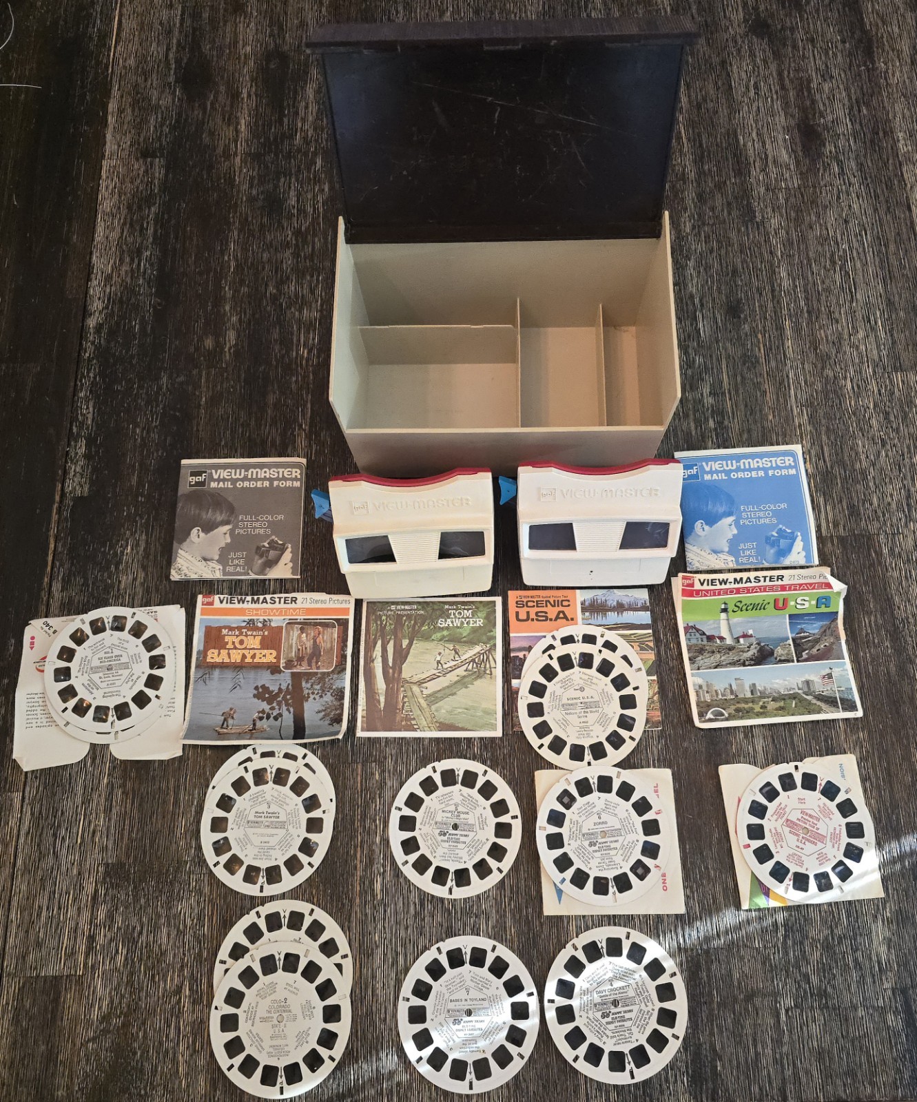 Vintage GAF View-Master Lot 2 Viewers Reels Case Disney Tom Sawyer Scenic USA Vintage GAF View-Master Lot 2 Viewers Reels Case Disney Tom Sawyer Scenic USA