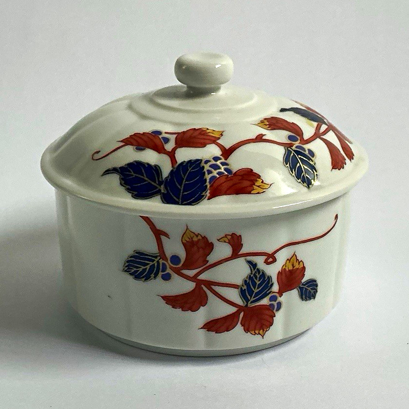 Vintage Japanese Arita Ware Porcelain Lidded Bowl Trinket Box Kinshobai Kohou Vintage Japanese Arita Ware Porcelain Lidded Bowl Trinket Box Kinshobai Kohou