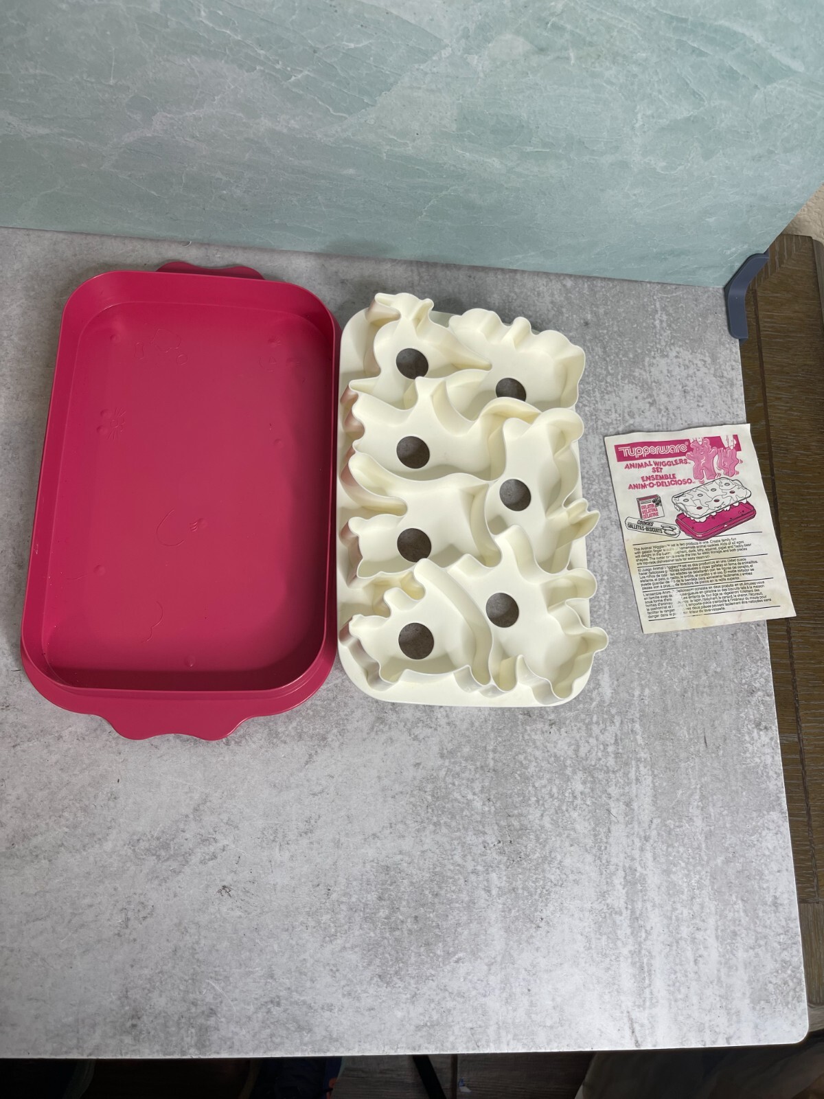 Vintage 1992 Tupperware Animal Wigglers Set #2553A and 2554A Jello Molds Cookie Vintage 1992 Tupperware Animal Wigglers Set #2553A and 2554A Jello Molds Cookie