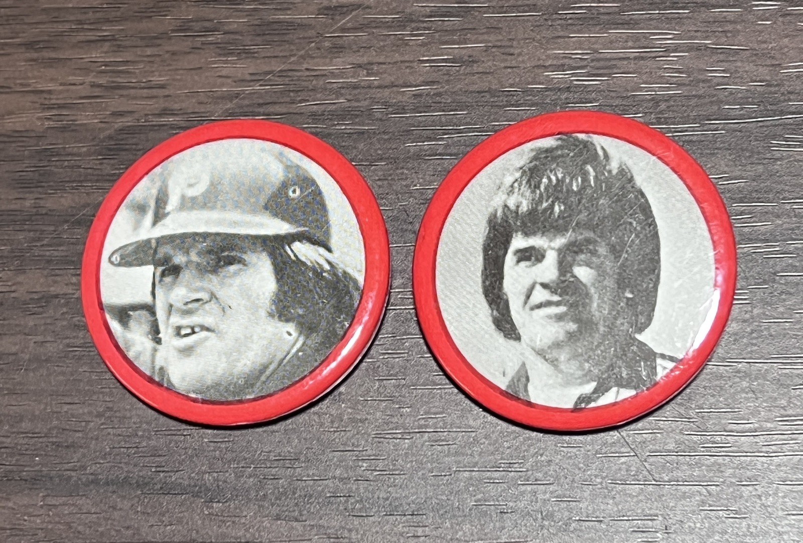 2 Pete Rose Philadelphia Phillies Pin Badges 