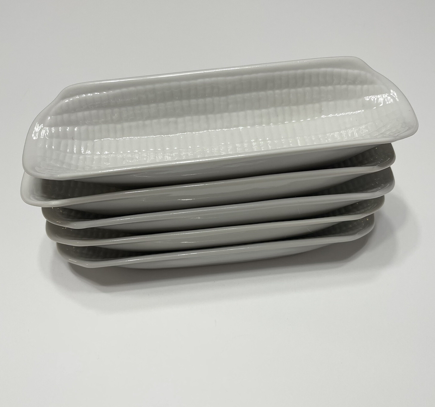 William Sonoma Grande Cuisine Corn Holders Set of 5 8.5” William Sonoma Grande Cuisine Corn Holders Set of 5 8.5”