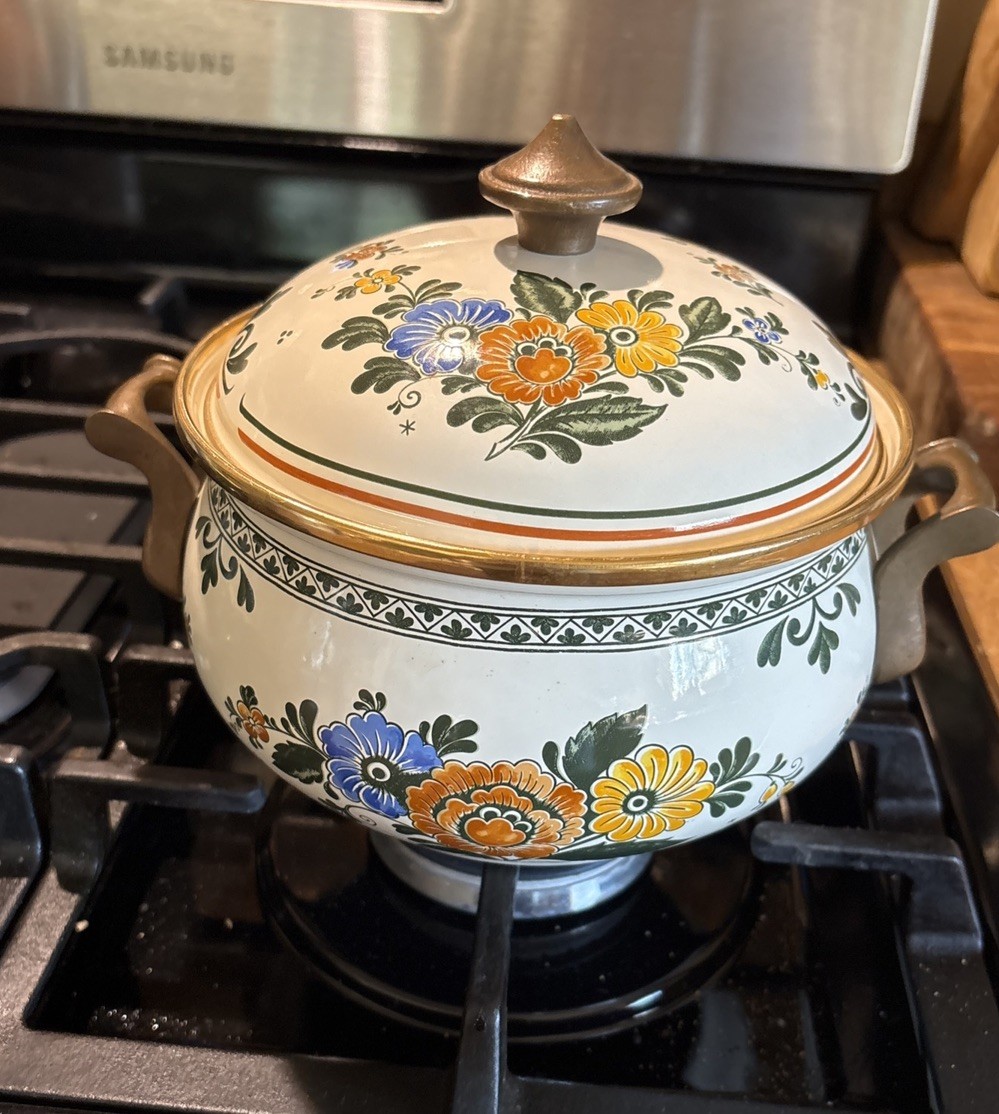 Vintage ASTA Floral Metal Enamel Base Pot Casserole Dish W/ Lid Germany Vintage ASTA Floral Metal Enamel Base Pot Casserole Dish W/ Lid Germany
