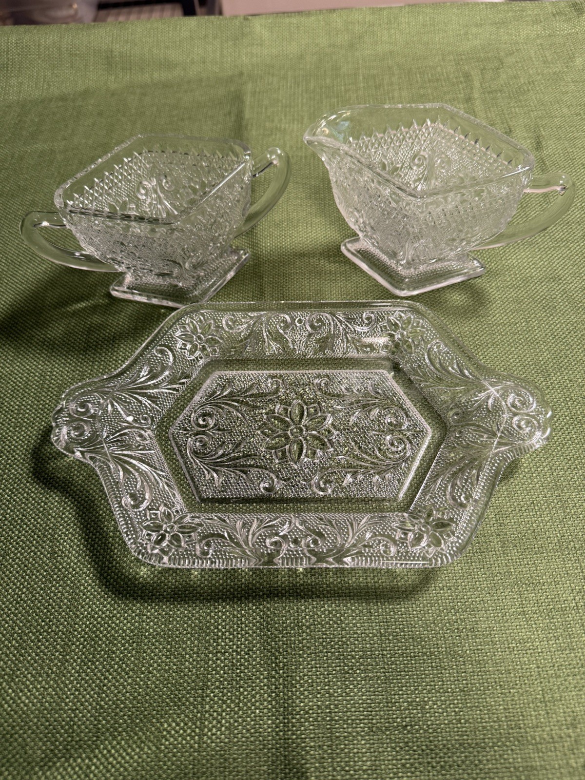 1930s Indiana Depression Glass Sandwich Diamond Shape Creamer, Sugar & Tray 1930s Indiana Depression Glass Sandwich Diamond Shape Creamer, Sugar & Tray