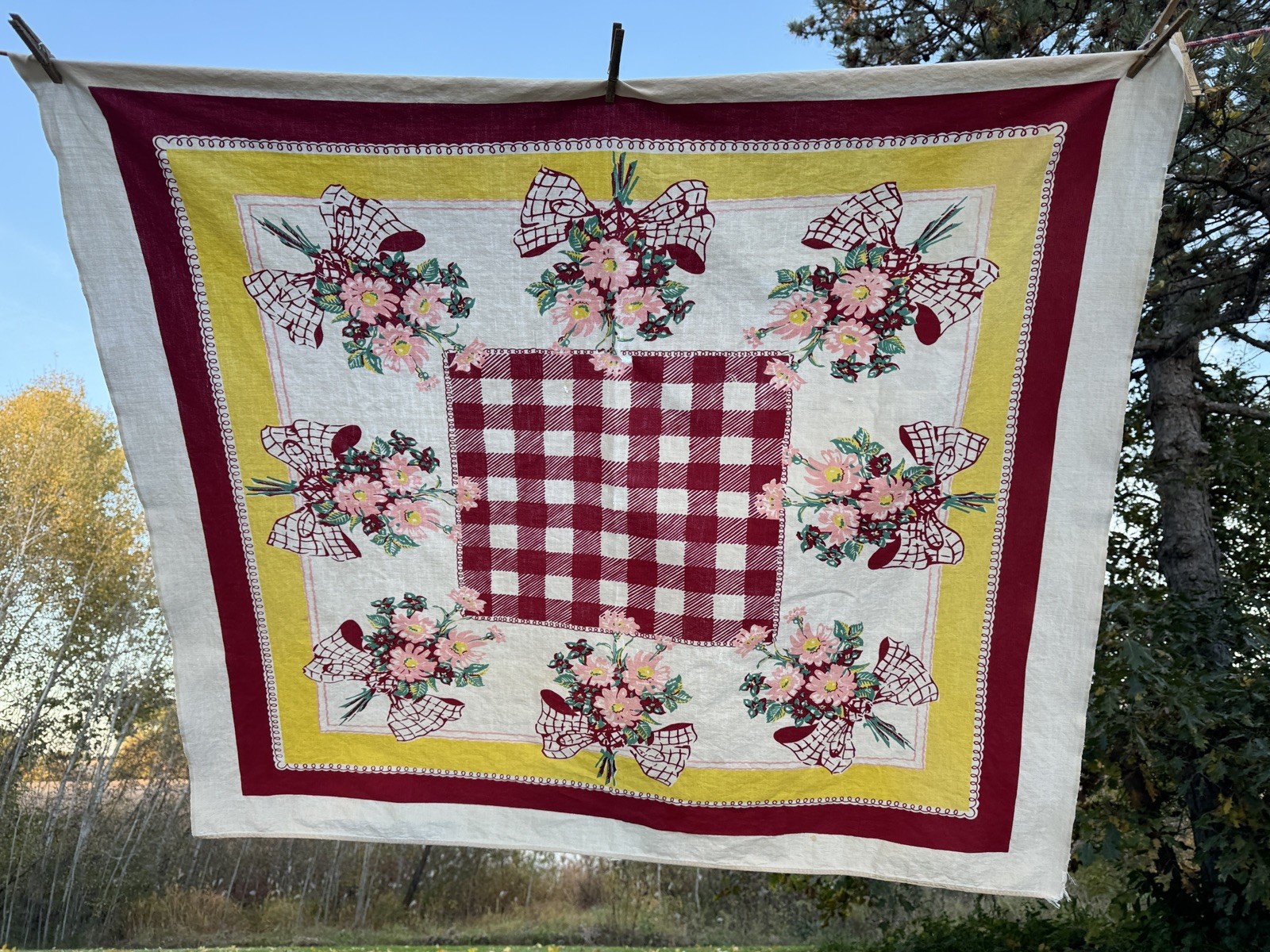 Vintage 1940S 50S 60S Tablecloth White Red Yellow Check Floral ~ 45x61” Cute  Vintage 1940S 50S 60S Tablecloth White Red Yellow Check Floral ~ 45x61” Cute 