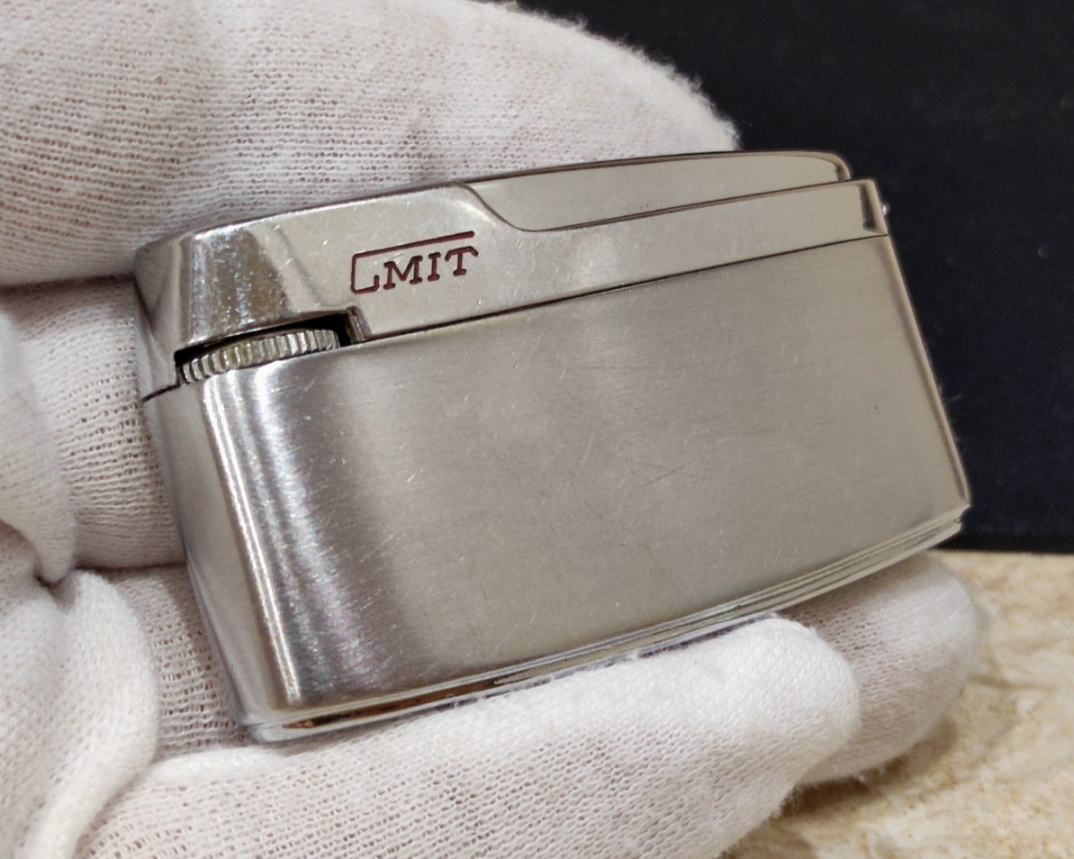 Vintage CYMA Mighty Pocket Gas Lighter Made in JAPAN 60/70s Vintage CYMA Mighty Pocket Gas Lighter Made in JAPAN 60/70s