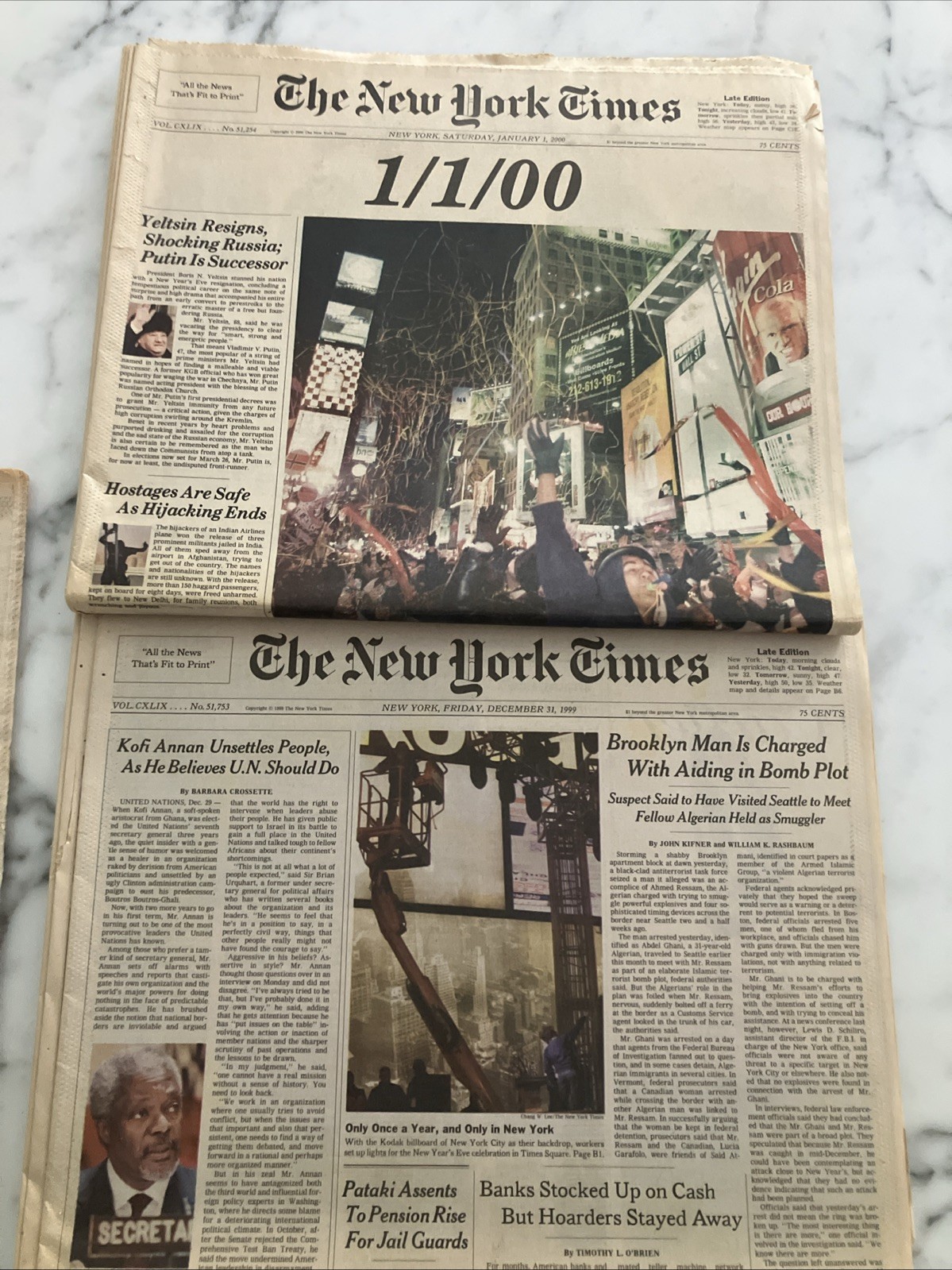 4 Vintage Y2K Newspapers Times 12/31/99 And 1/1/00, NEWSDAY USA Today 4 Vintage Y2K Newspapers Times 12/31/99 And 1/1/00, NEWSDAY USA Today