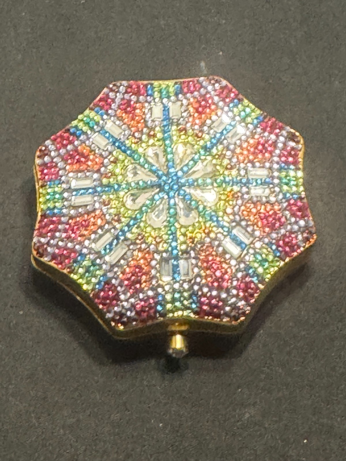 F-155 Estee Lauder Judith Leiber 2005 Radiant Dreams Compact Crystal Rhinestone F-155 Estee Lauder Judith Leiber 2005 Radiant Dreams Compact Crystal Rhinestone