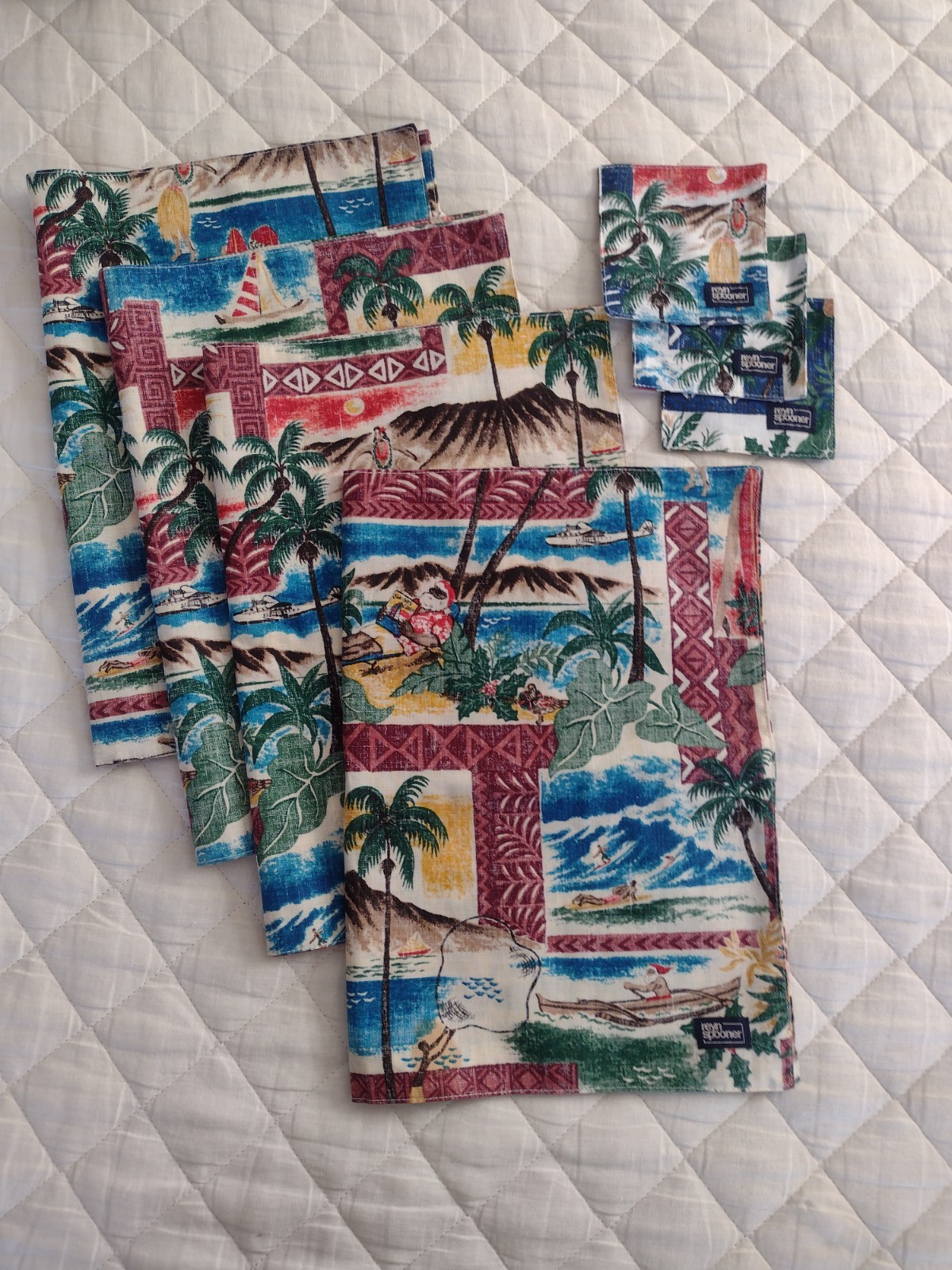 Rare Reyn Spooner Hawaiian Christmas 2018 Placemats 4 Coasters 3 Decor Tan Santa
