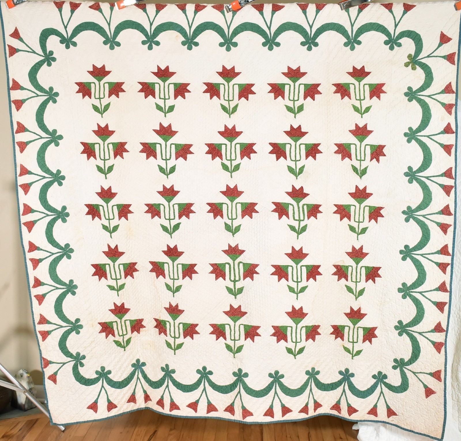 MUSEUM QUALITY Vintage 1870s Red & Green Meadow Lily Antique Quilt ~Swag Border MUSEUM QUALITY Vintage 1870s Red & Green Meadow Lily Antique Quilt ~Swag Border