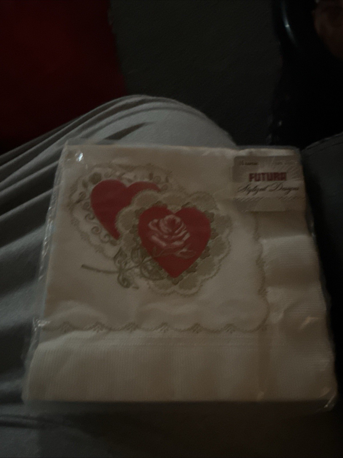 VINTAGE NOS VALENTINES DAY PAPER NAPKINS VINTAGE NOS VALENTINES DAY PAPER NAPKINS