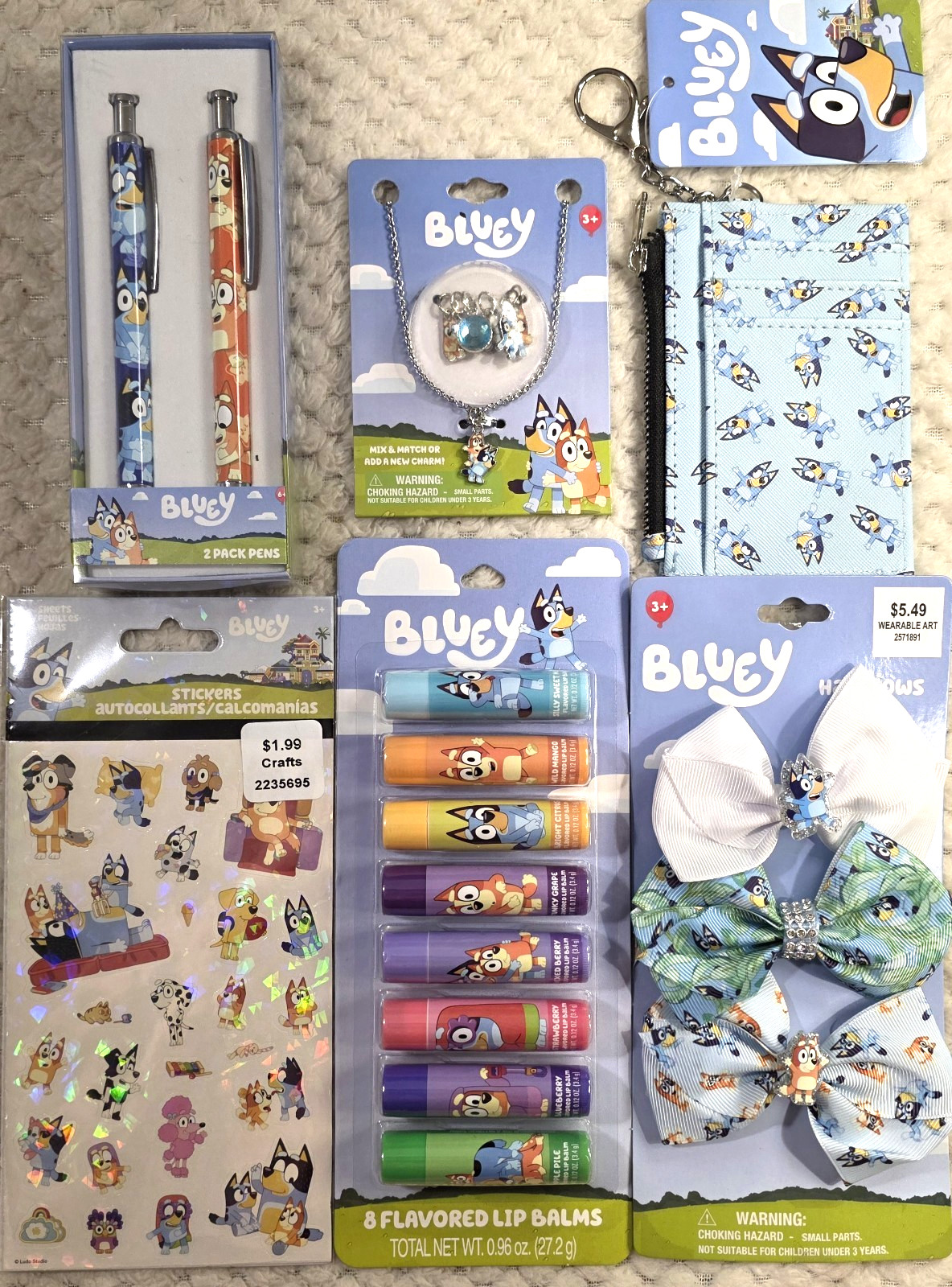 Bluey HUGE NEW LOT Gift Set Hair Bow Lip Balms Charm Necklace Wallet Pens NWT