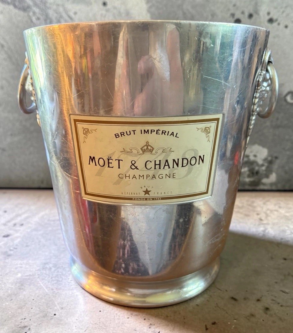 VINTAGE MOËT +CHANDON Brut Imperial CHAMPAGNE BUCKET Grape/Vine Motif On Handle VINTAGE MOËT +CHANDON Brut Imperial CHAMPAGNE BUCKET Grape/Vine Motif On Handle